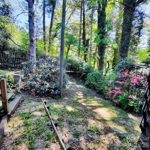 121 Ohara Circle, Hendersonville, NC 28739