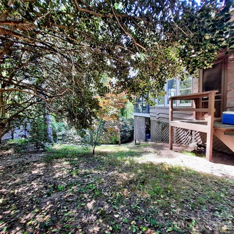 121 Ohara Circle, Hendersonville, NC 28739