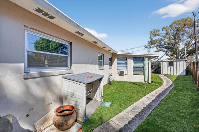 6194 28TH AVENUE N, St Petersburg, FL 33710