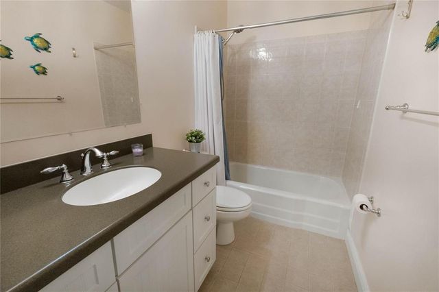 750 Pine Drive 11, Pompano Beach, FL 33060