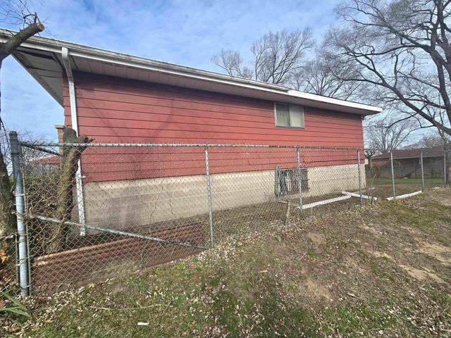 3340 W 20th Avenue, Gary, IN 46404