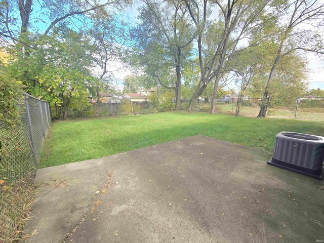 3340 W 20th Avenue, Gary, IN 46404