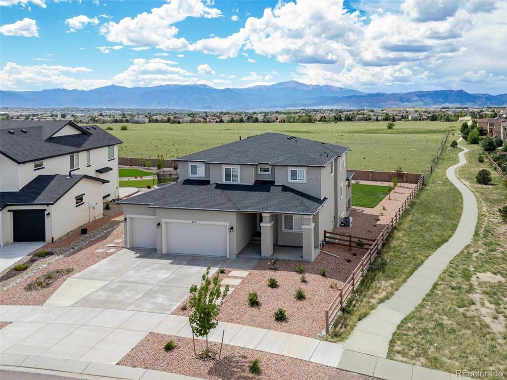 8636 Country Creek Trl, Colorado Springs, CO 80924