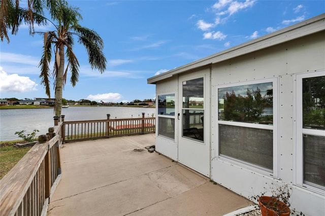 1518 NEW BEDFORD DRIVE, Sun City Center, FL 33573