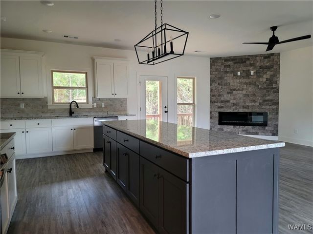 13867 Gilliam, Berry, AL 35546