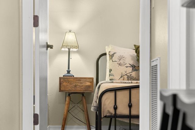 388 Notch Lane A, Reeds Spring, MO 65737