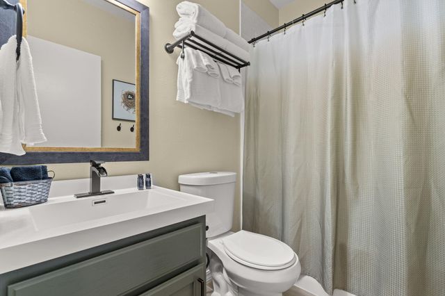 388 Notch Lane A, Reeds Spring, MO 65737