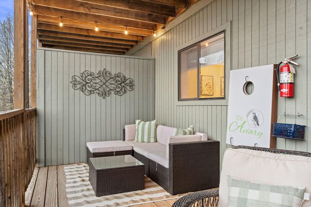 388 Notch Lane A, Reeds Spring, MO 65737