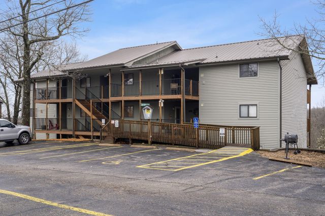 388 Notch Lane A, Reeds Spring, MO 65737