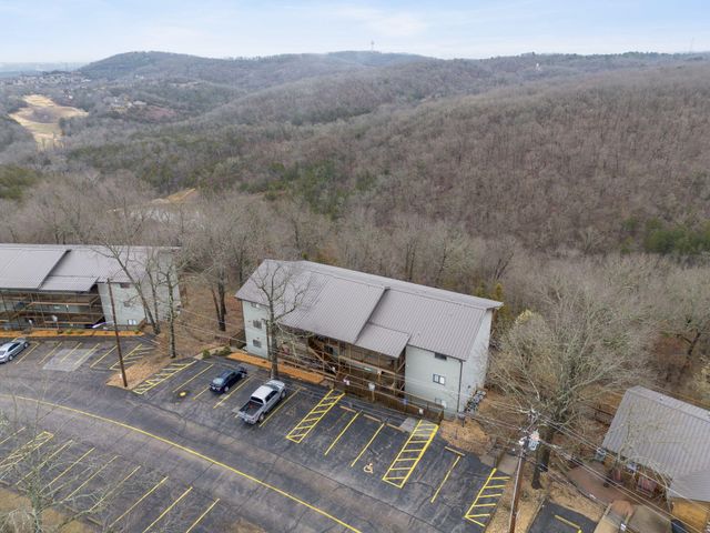 388 Notch Lane A, Reeds Spring, MO 65737