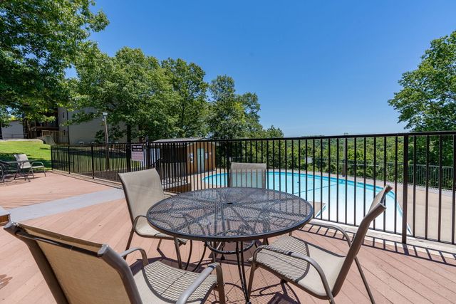 388 Notch Lane A, Reeds Spring, MO 65737