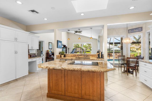 8926 SE North Passage Way, Jupiter, FL 33469