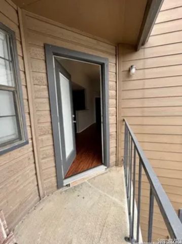 4803 Hamilton Wolfe Rd Apt 810, San Antonio, TX 78240