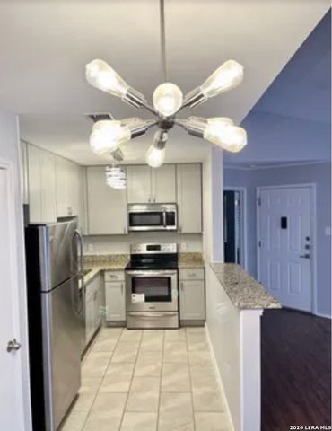 4803 Hamilton Wolfe Rd Apt 810, San Antonio, TX 78240