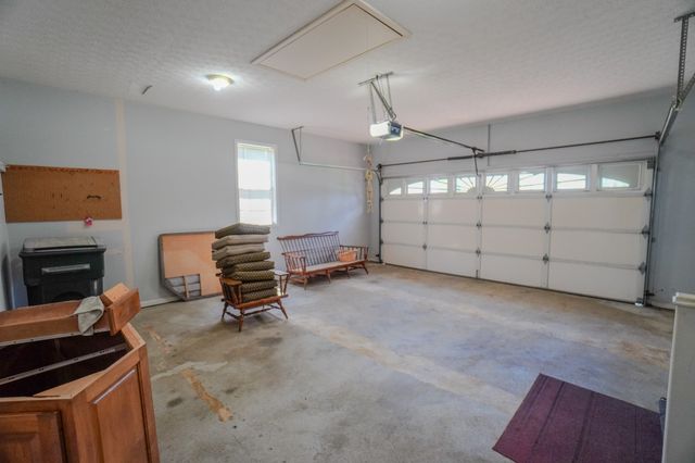 1102 Wedgewood Dr, Gallatin, TN 37066