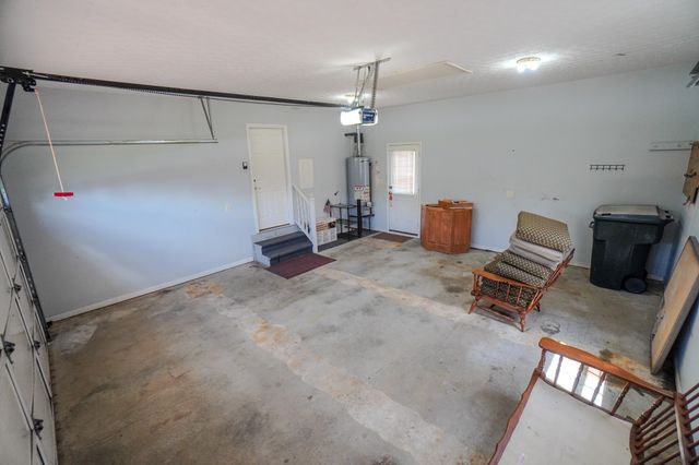 1102 Wedgewood Dr, Gallatin, TN 37066
