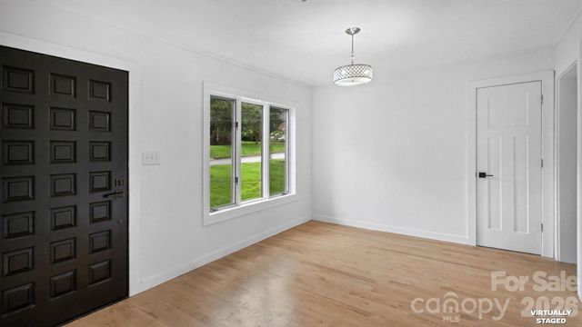 102 FALLS Street, Morganton, NC 28655