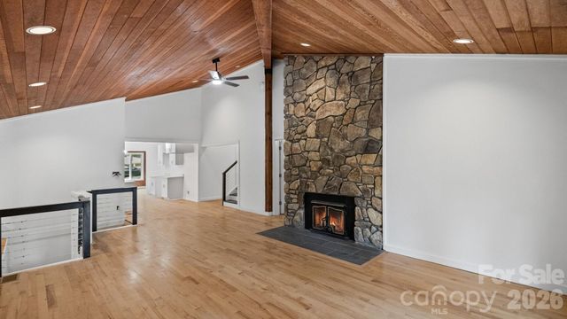 102 FALLS Street, Morganton, NC 28655