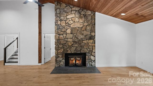 102 FALLS Street, Morganton, NC 28655