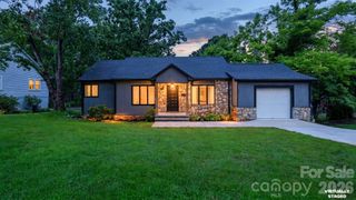 102 FALLS Street, Morganton, NC 28655