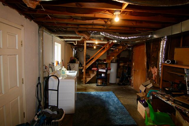 108 Maple Ridge CT, Vinton, VA 24179