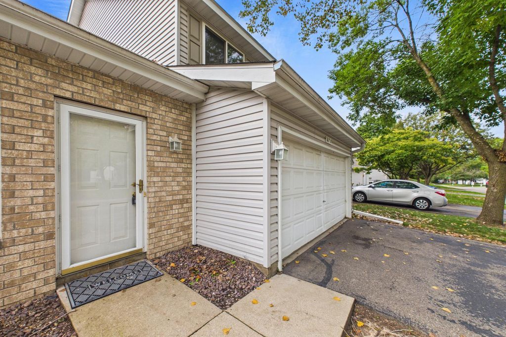 3617 Saint Francis Way B, Eagan, MN 55123 — photo 4