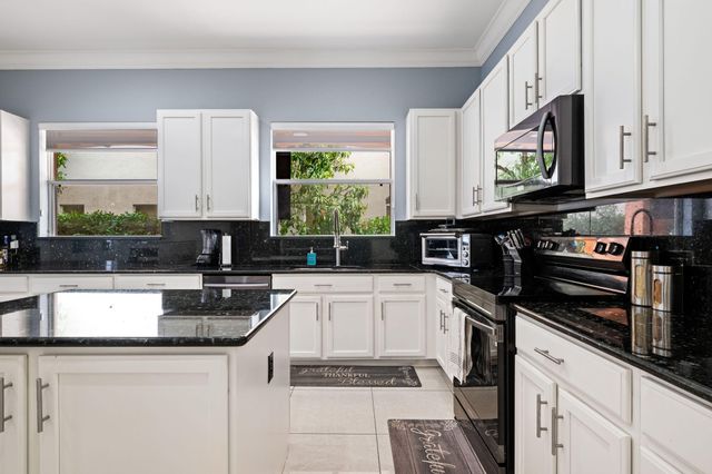 658 Cresta Circle, West Palm Beach, FL 33413