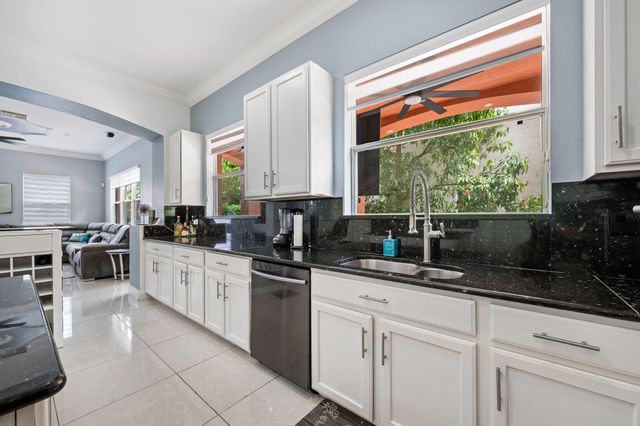 658 Cresta Circle, West Palm Beach, FL 33413