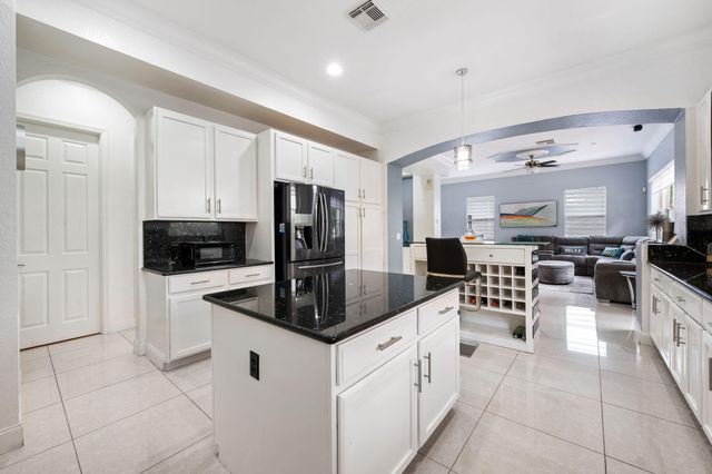 658 Cresta Circle, West Palm Beach, FL 33413
