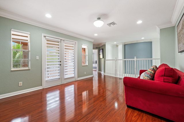 658 Cresta Circle, West Palm Beach, FL 33413