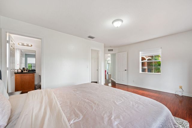 658 Cresta Circle, West Palm Beach, FL 33413