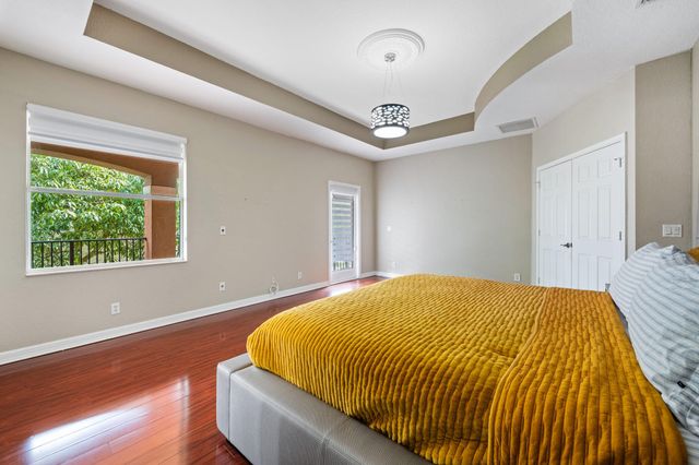 658 Cresta Circle, West Palm Beach, FL 33413