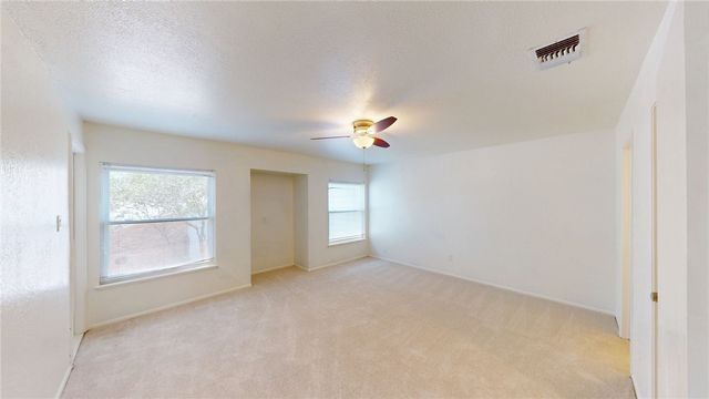 830 Cliff Dr 18, Portland, TX 78374