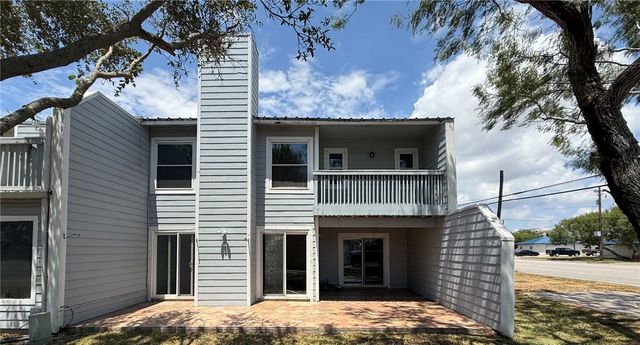 830 Cliff Dr 18, Portland, TX 78374