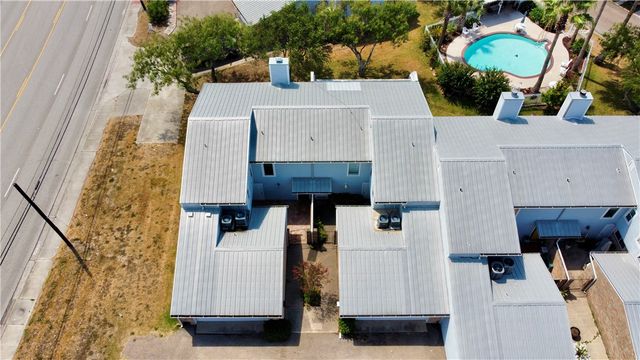 830 Cliff Dr 18, Portland, TX 78374