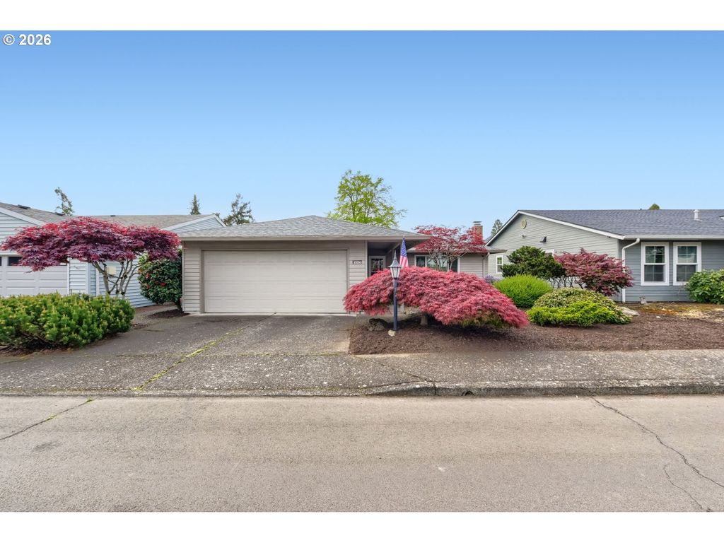 10290 Sw HIGHLAND Dr, Portland, OR 97224