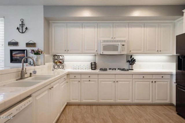1740 Tanager 2-302, Ventura, CA 93003