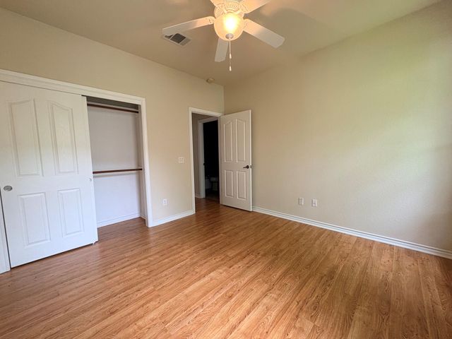 715 Enchanted Rock TRL, Georgetown, TX 78633