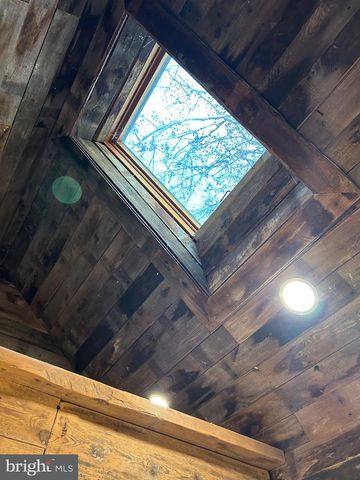 40 N FILEYS RD, Dillsburg, PA 17019