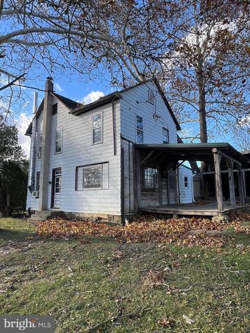 40 N FILEYS RD, Dillsburg, PA 17019