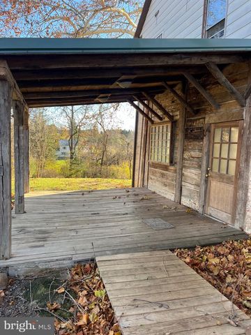 40 N FILEYS RD, Dillsburg, PA 17019