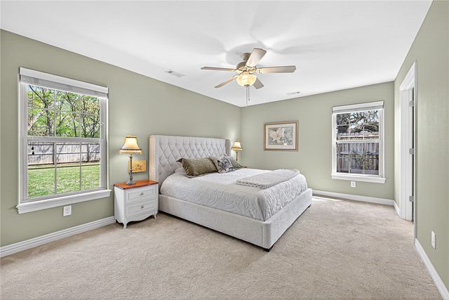 1806 Sandpiper Avenue, Lowell, AR 72745
