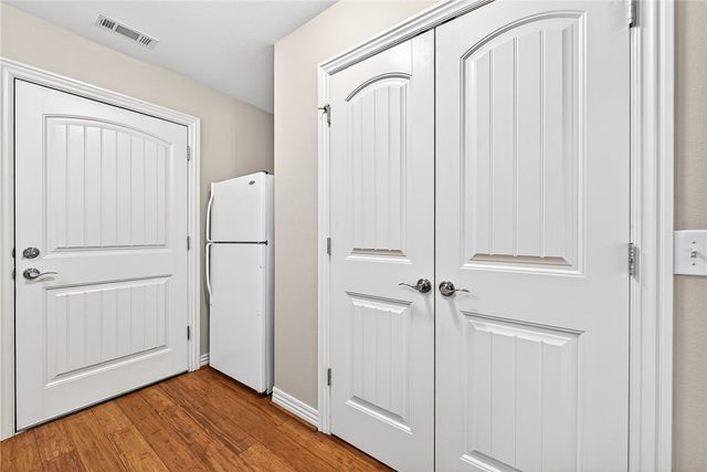 1806 Sandpiper Avenue, Lowell, AR 72745