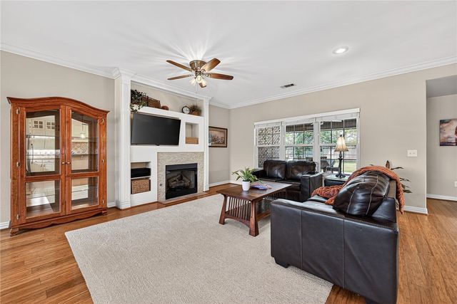 1806 Sandpiper Avenue, Lowell, AR 72745