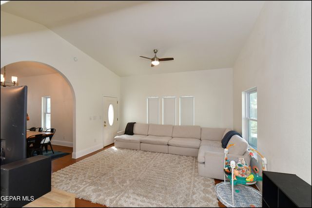 1857 RALPH JANES Place, El Paso, TX 79936