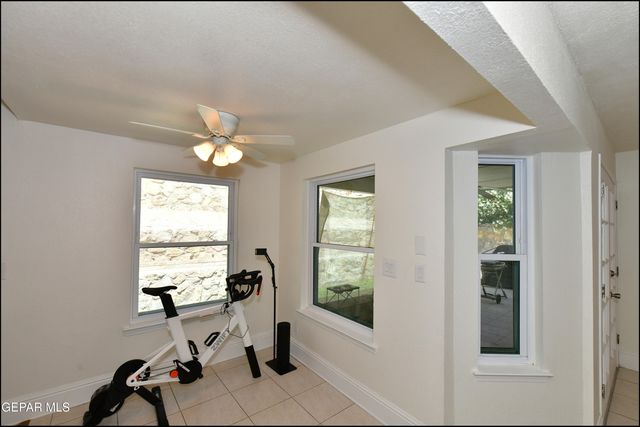 1857 RALPH JANES Place, El Paso, TX 79936