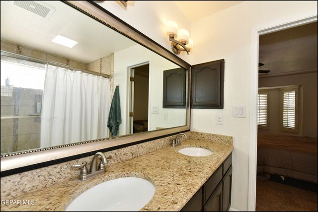 1857 RALPH JANES Place, El Paso, TX 79936
