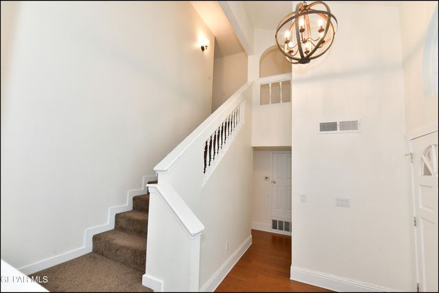 1857 RALPH JANES Place, El Paso, TX 79936