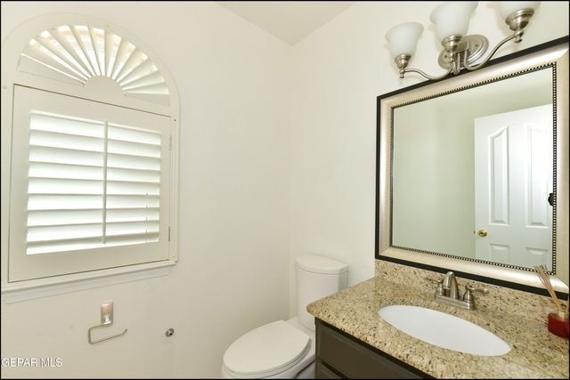 1857 RALPH JANES Place, El Paso, TX 79936
