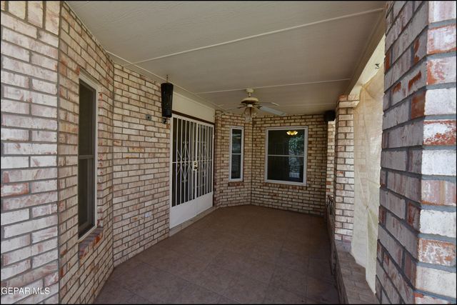 1857 RALPH JANES Place, El Paso, TX 79936